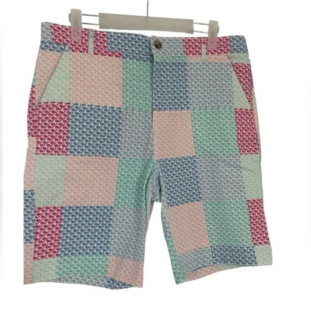 Vineyard Vines Multicolor Fish Pattern Patchwork boys Bermuda Shorts in size 18